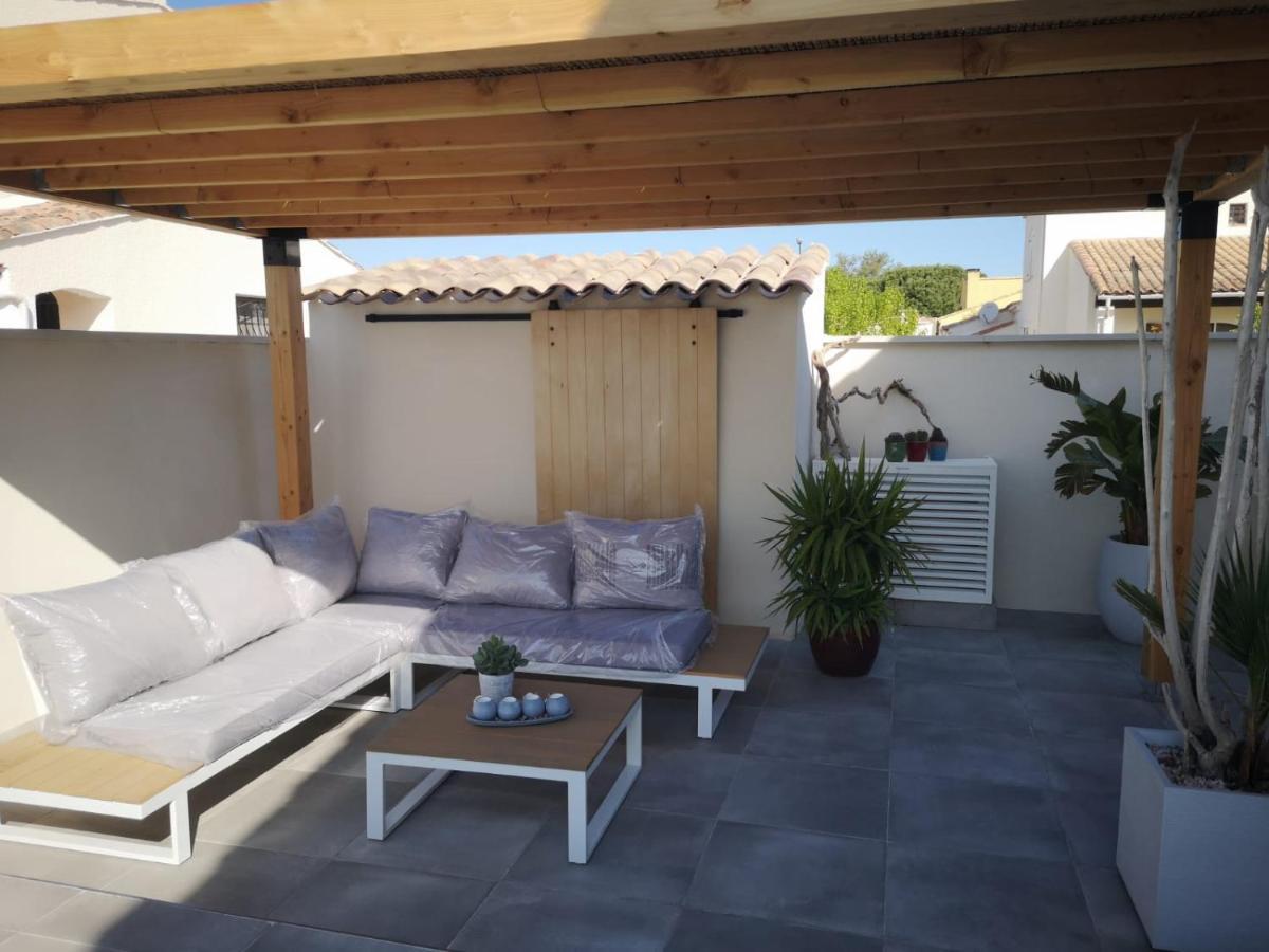 Appartement Au Dessus De La Maison Du Saunier Salin-de-Giraud Exterior foto