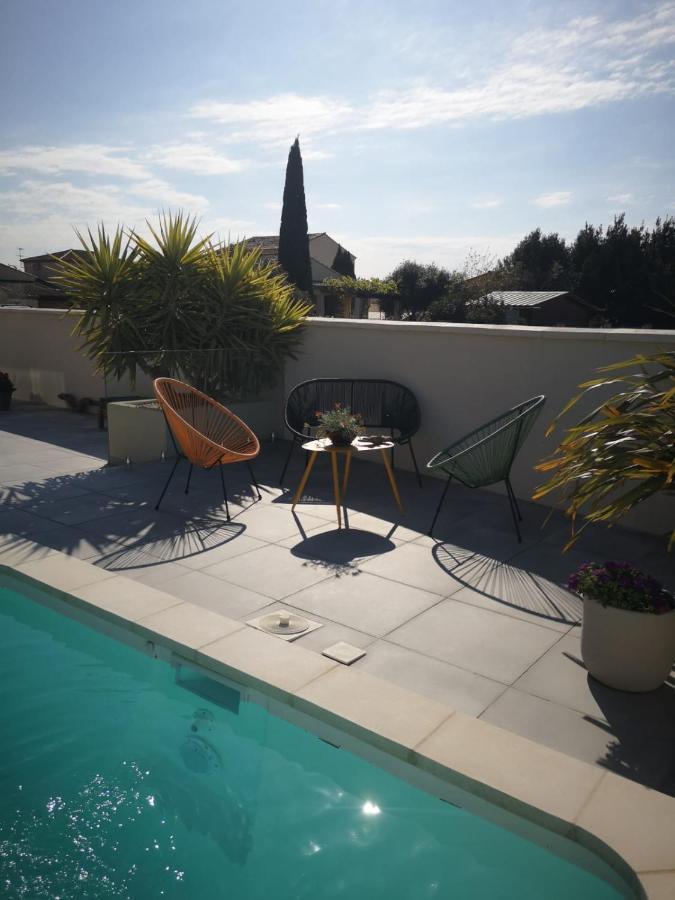 Appartement Au Dessus De La Maison Du Saunier Salin-de-Giraud Exterior foto