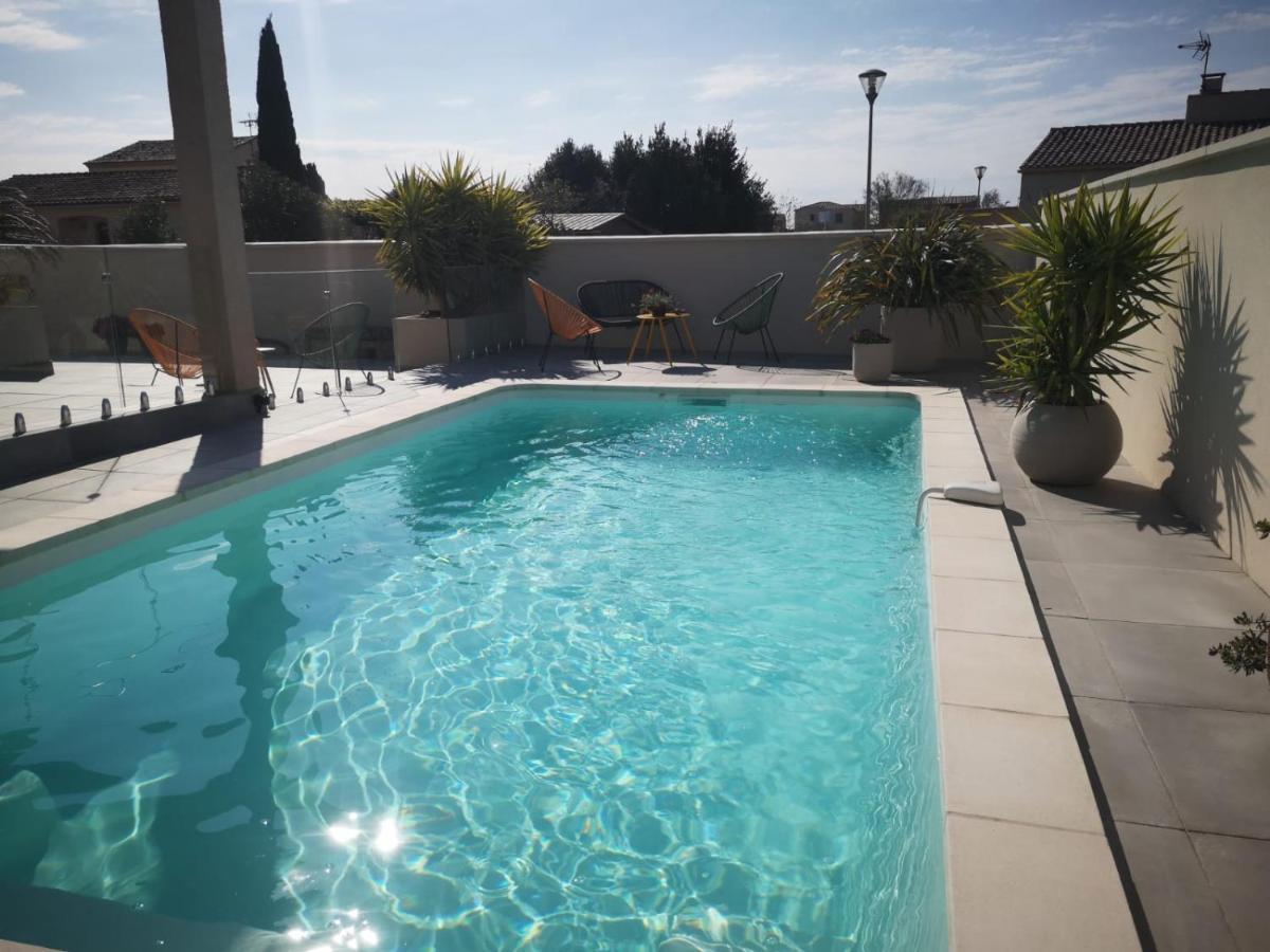 Appartement Au Dessus De La Maison Du Saunier Salin-de-Giraud Exterior foto