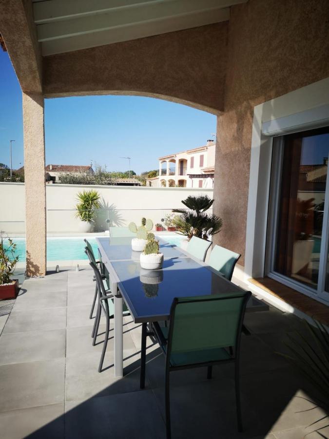Appartement Au Dessus De La Maison Du Saunier Salin-de-Giraud Exterior foto